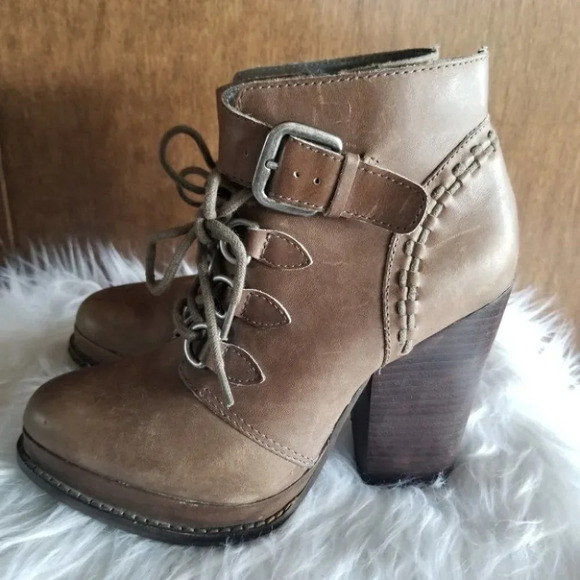 Seychelles Shenanigans Leather Lace Up Platform Booties 7 - Picture 2 of 13